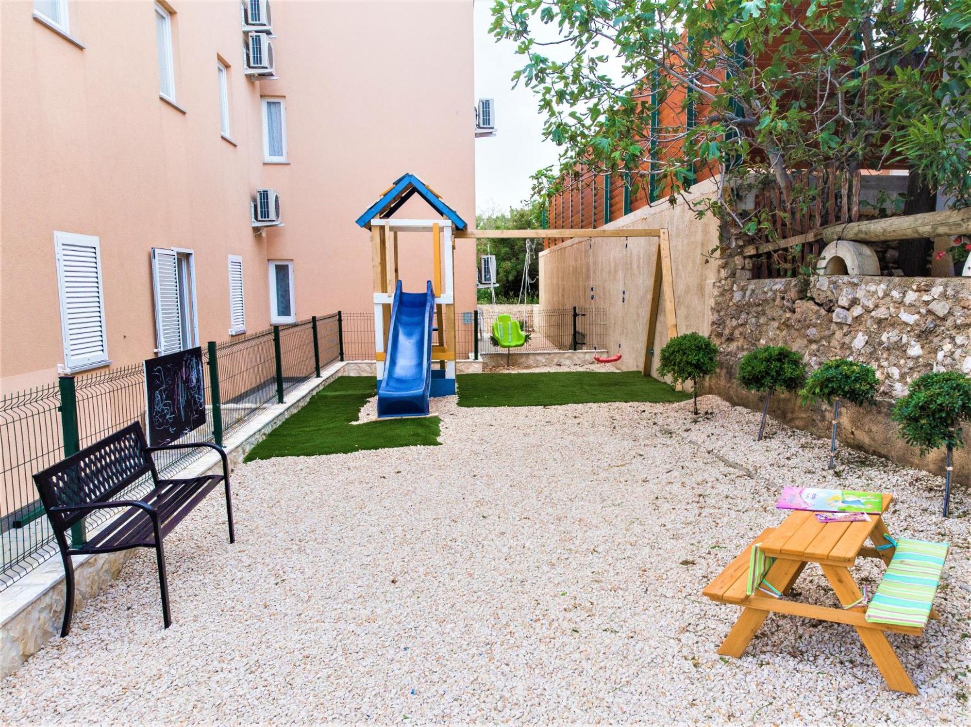 Apartments Kristina, Place For The Family Stara Novalja Luaran gambar