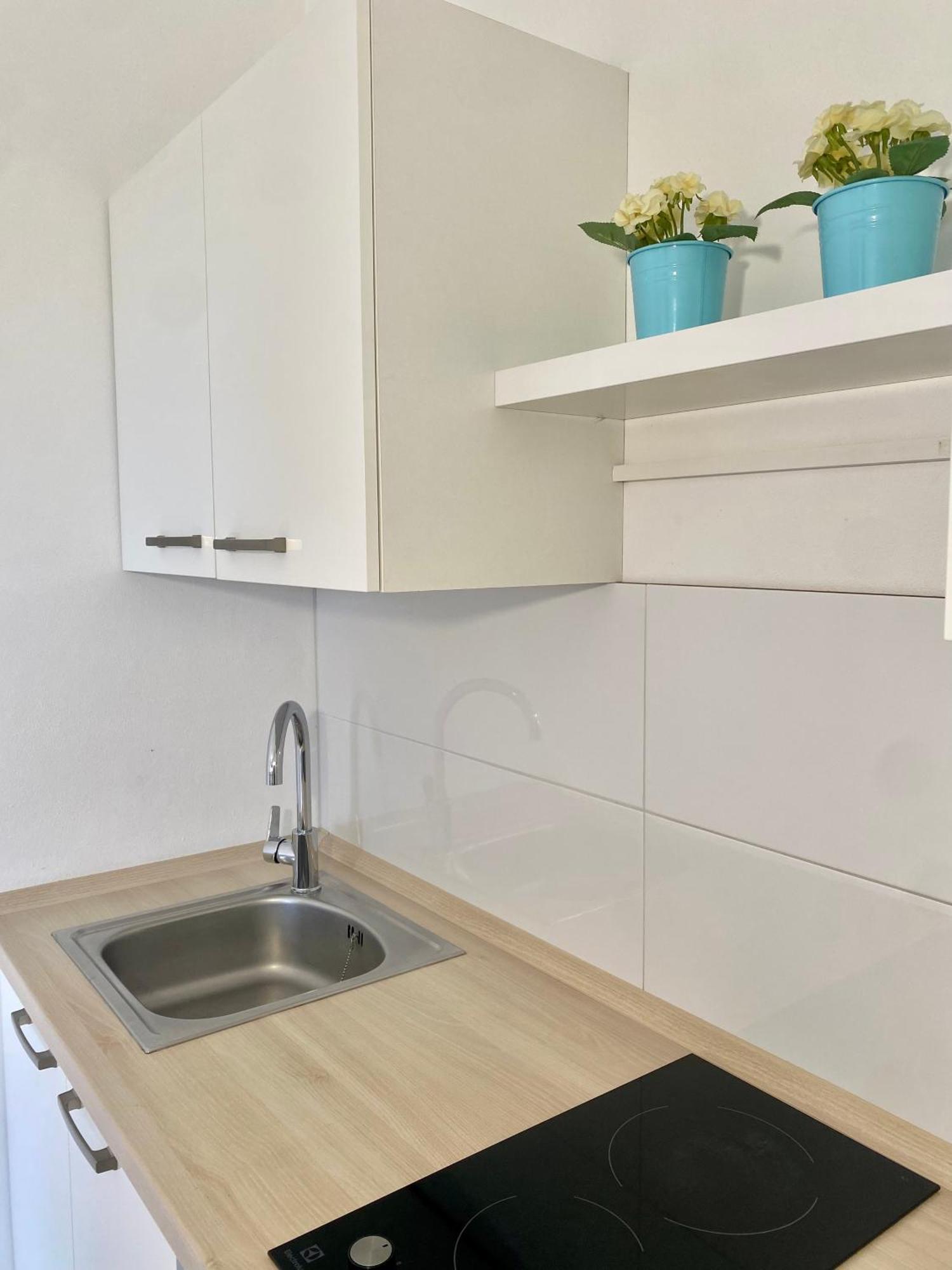Apartments Kristina, Place For The Family Stara Novalja Luaran gambar